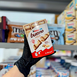Вафельные батончики Kinder Bueno White 117гр коробочка